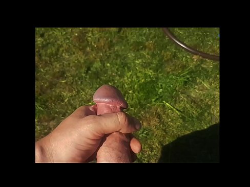 ❤️ Hottie se deja follar el coño rosa y se corre con un chorro en un jardín de verano ️❌ Video de porno en es.nastypornpics-com.ru ❌️