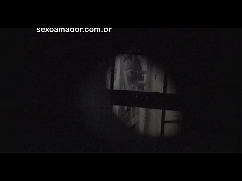 ❤️ Rubia es grabada en secreto por un voyeur del barrio escondido detrás de unos ladrillos huecos ️❌ Video de porno en es.nastypornpics-com.ru ❌️