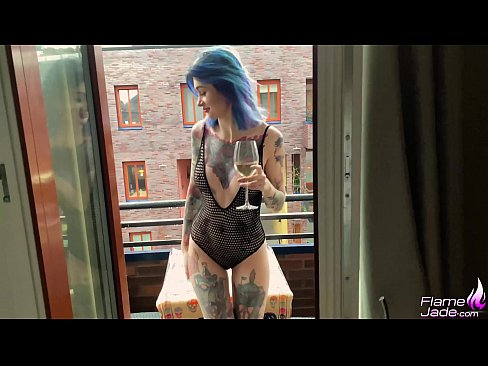 ❤️ Tremenda chica chupando con ganas y follando apasionadamente bajo el cielo abierto ️❌ Video de porno en es.nastypornpics-com.ru ❌️